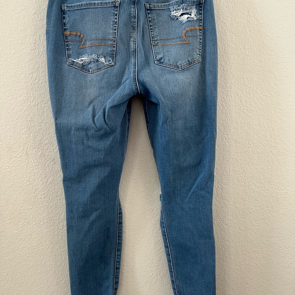 American Eagle Outfitters Light Blue Distressed Skinny Jeans - Picture 2 of 5